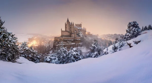 Вид Замок Алькасар Зимой Кастилья Леон Сеговия Испания — стоковое фото