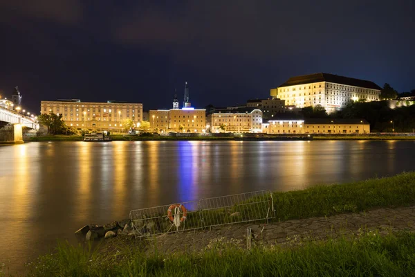 Austria Upper Austria Linz Castle Seen Danube River Night — Stock Photo, Image