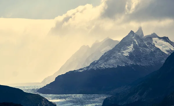 Chile Provincie Ultima Esperanza Hory Obklopující Ledovcové Jezero — Stock fotografie