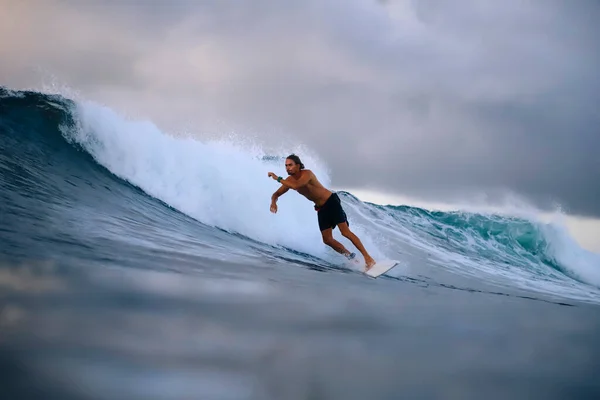 Surfer Bali Indonesia — Foto Stock