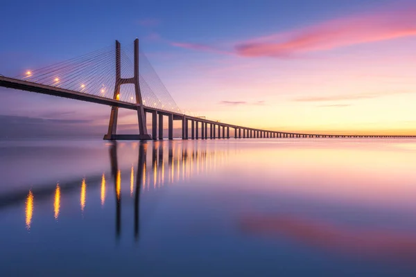 Portugal Lissabon Vasco Gama Brücke Bei Stimmungsvollem Sonnenaufgang — Stockfoto