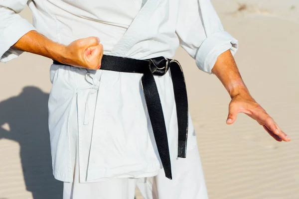 Close Mature Man Practicing Karate While Standing Beach — Stock Photo, Image