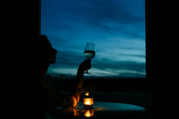 Silhouette Birthday Woman Sitting Wineglass Window Home Sunset — Stock Photo, Image