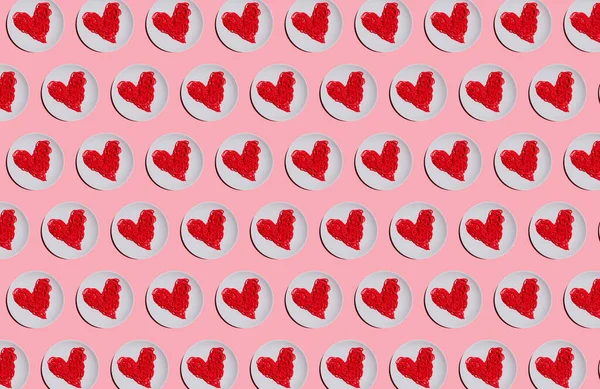 Pattern Plates Red Colored Heart Shaped Spaghetti Pink Background — Stock Photo, Image