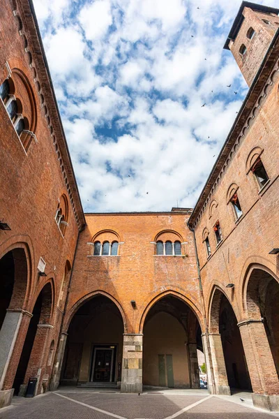 Italien Provinsen Cremona Cremona Tomma Borggården Och Valv Historiska Byggnaden — Stockfoto