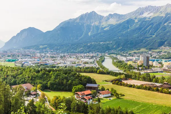 Vista Das Montanhas Dos Alpes Suíços Dia Ensolarado — Fotografia de Stock