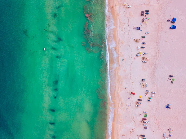 Widok Powietrza Ludzi Relaksujących Się Plaży Triozerye — Zdjęcie stockowe