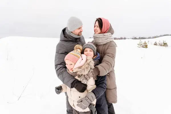 Family Enjoying Vacation Snow Covered Landscape Sky — Stock Photo, Image
