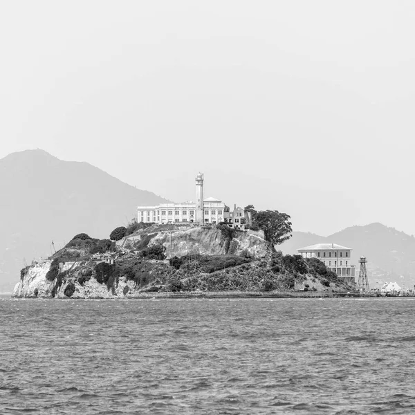 Hafenpromenade Mit Der Insel Alcatraz Hintergrund Gegen Den Himmel Bei — Stockfoto