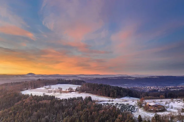 Almanya Baden Wurttemberg Kışın Şafağında Swabian Ormanının Drone Görüntüsü — Stok fotoğraf