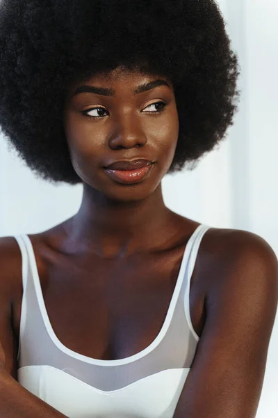 Beautiful Afro Model White Bra Looking Away Wall — Stock Photo, Image