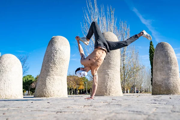 Shirtless Man Wearing White Mask Doing Handstand While Dancing Footpath — Stock Photo, Image