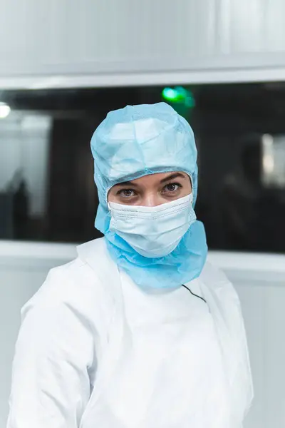 Female Butcher Wearing Protective Workwear Cellar Covid — Stock Photo, Image