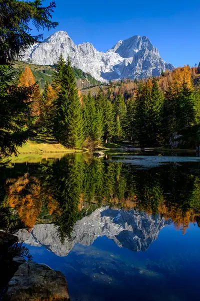 Scenic View Lake Alm Oberhofalm Mountain Background — Stock Photo, Image