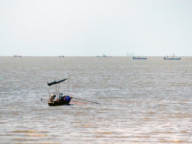 tekne ile deniz ufuk arka plan