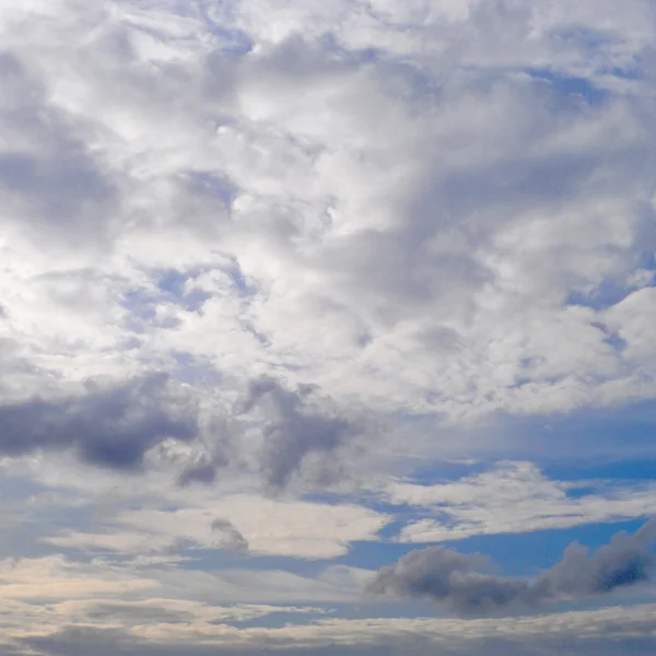 青空と美しい雲 — ストック写真