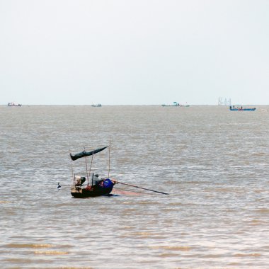 tekne ile deniz ufuk arka plan