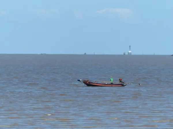 Tło horyzont morze z łodzi — Zdjęcie stockowe