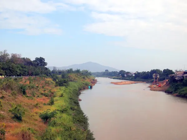 Yom River kurutma su — Stok fotoğraf