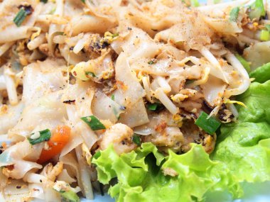 (pad Tay Tay tarzı noodle)