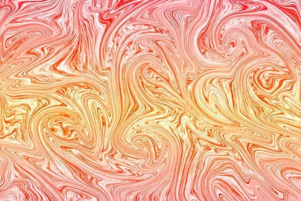 白い紙の上の液体の赤と金の塗料抽象的な背景 — ストック写真