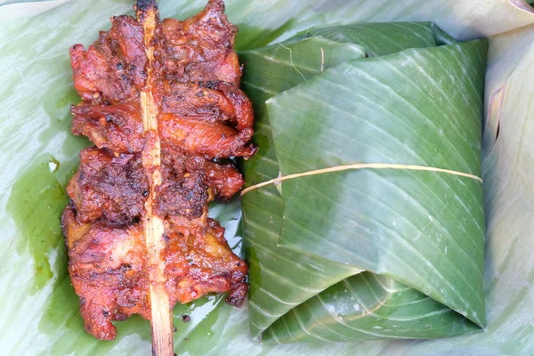 Ayam Panggang Dan Beras Lengket — Stok Foto