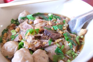 Tayland usulü kan çorbası. Kapat ya da seçici odaklan