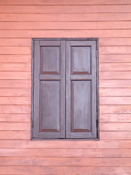 หน้าต่างไม้ — ภาพถ่ายสต็อก