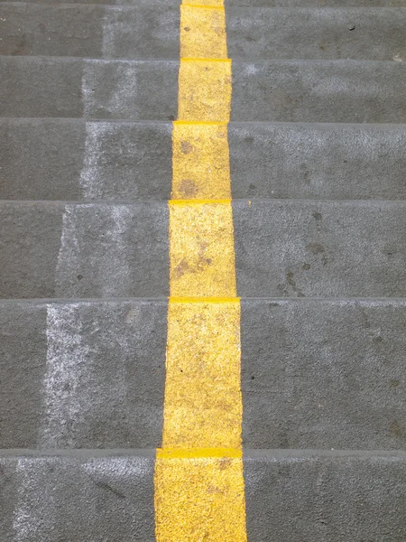 Escaleras del paso elevado en la ciudad . — Foto de Stock