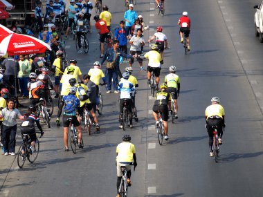 Bangkok, Tayland - 19 Ocak 2013: Tanımlanamayan biniciler eylem sırasında 