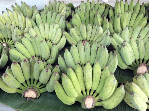 Bunch Of Ripe Bananas At A Street Market — Stock Photo, Image