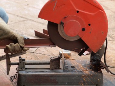 metal testere yakın çekim