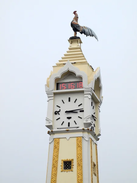 Reloj de torre tailandés de estilo tailandés número —  Fotos de Stock