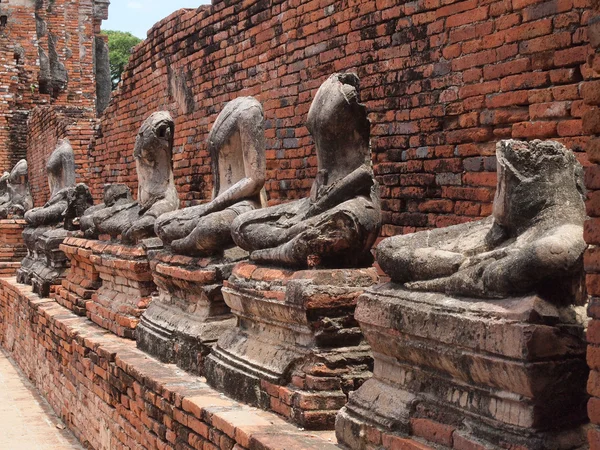 Buda eski tuğla duvar Ayutthaya, Tayland ile — Stok fotoğraf