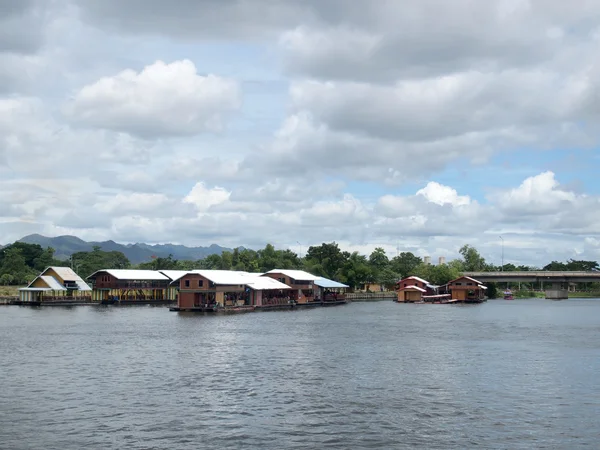 Houseboat in Thailandia natura — Foto Stock