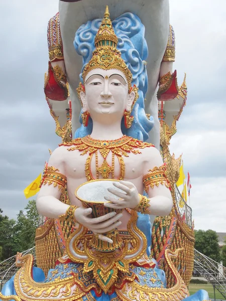 Kanchanaburi, Tailandia - 13 de julio de 2014: Estatuas de Buda en el Chaichumphon Chanasongkhram de Wat —  Fotos de Stock