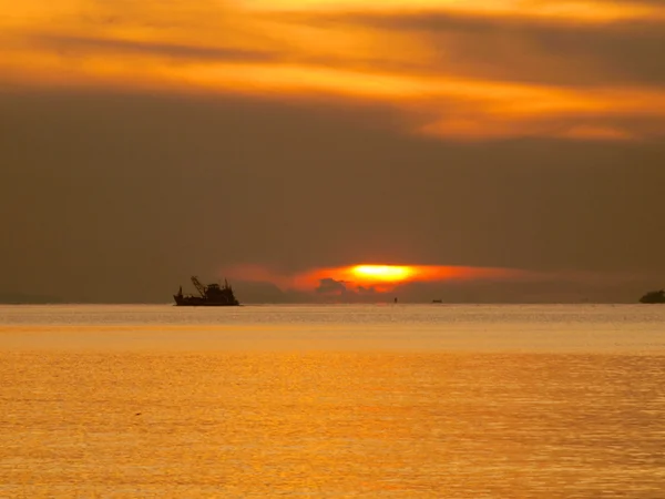 Sonnenaufgang im Meer — Stockfoto