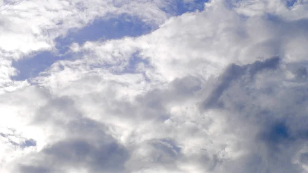 青空と美しい雲 — ストック写真