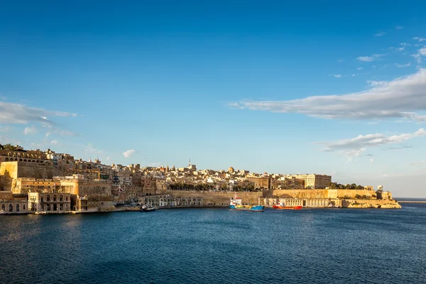 Vista sobre Valletta e Grand Harbour na Noite, Malta — Fotografia de Stock
