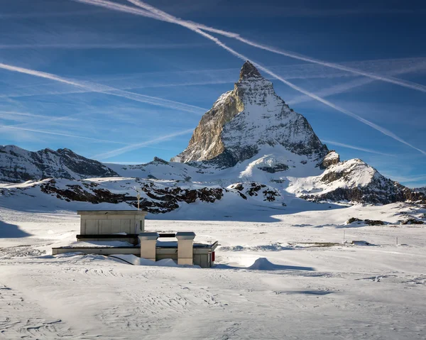 Matterhorngipfel im Skigebiet Zermatt, Schweiz — Stockfoto