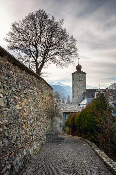 Stockalper Citadel och försvar vägg i Brig, Switzerland — Stockfoto