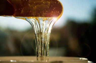 Karıştırıcı macun. Vücut kılları alınıyor. Depilasyon. Vücut bakım ürünleri.