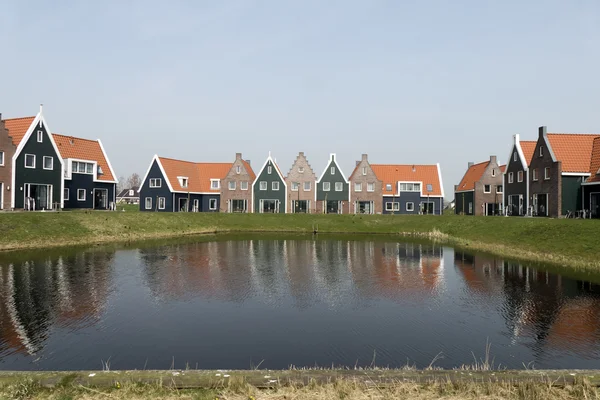 Domki w Marina Park w Volendam Roompot parki. Obraz Stockowy
