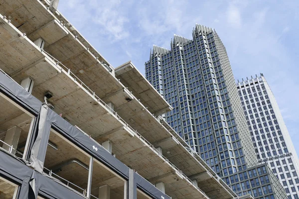 Bouw van de Wijnhaven kwartaal in Den Haag. — Stockfoto