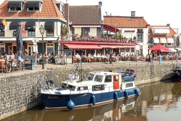 Yacht nel porto di Lemmer . — Foto Stock