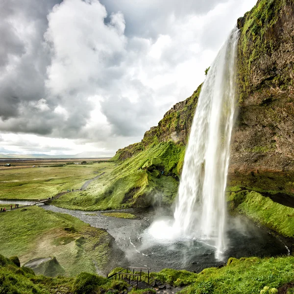 seljalandsfoss Şelalesi