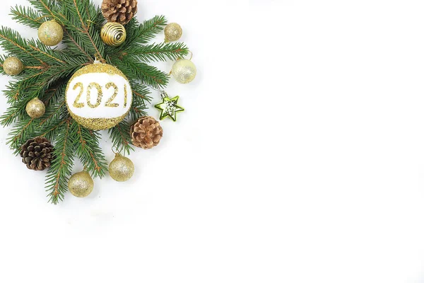 Рождественские Украшения Открытка Баннер Показа Новым 2021 Годом Фон Еловыми — стоковое фото