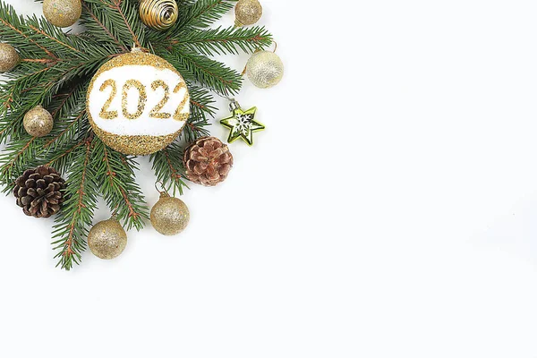 Новым 2022 Годом Рождественские Украшения Творческий Минимальный Фон Новогодними Игрушками — стоковое фото