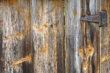 Eski bir kapının ayrıntıları