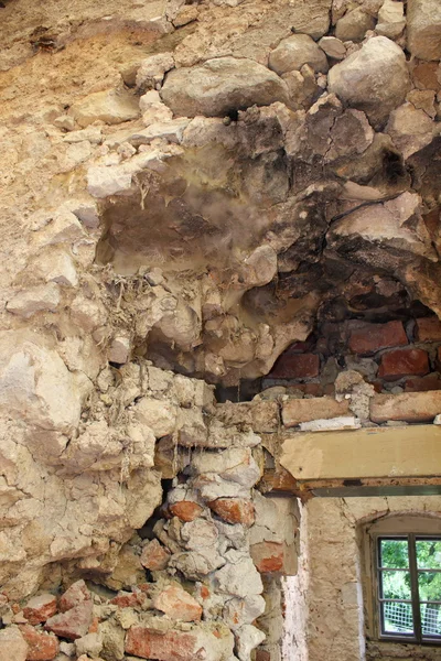 Dry rot on old wall — Stock Photo, Image